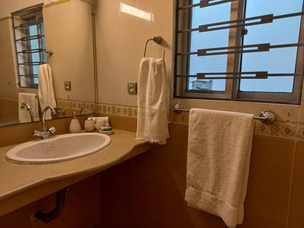 White House Residencia Hotel Равалпинди Екстериор снимка